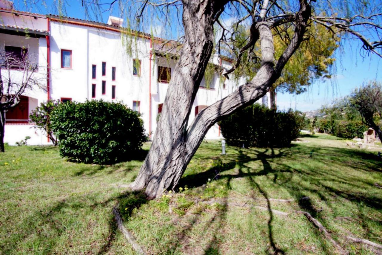 La Rotonda Residence Baja Sardinia Bagian luar foto